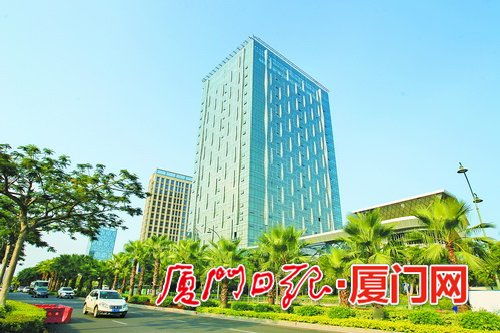 思明區(qū)蓮前街道今年上半年經(jīng)濟(jì)持續(xù)向好 集聚升級動(dòng)能推動(dòng)高質(zhì)量發(fā)展